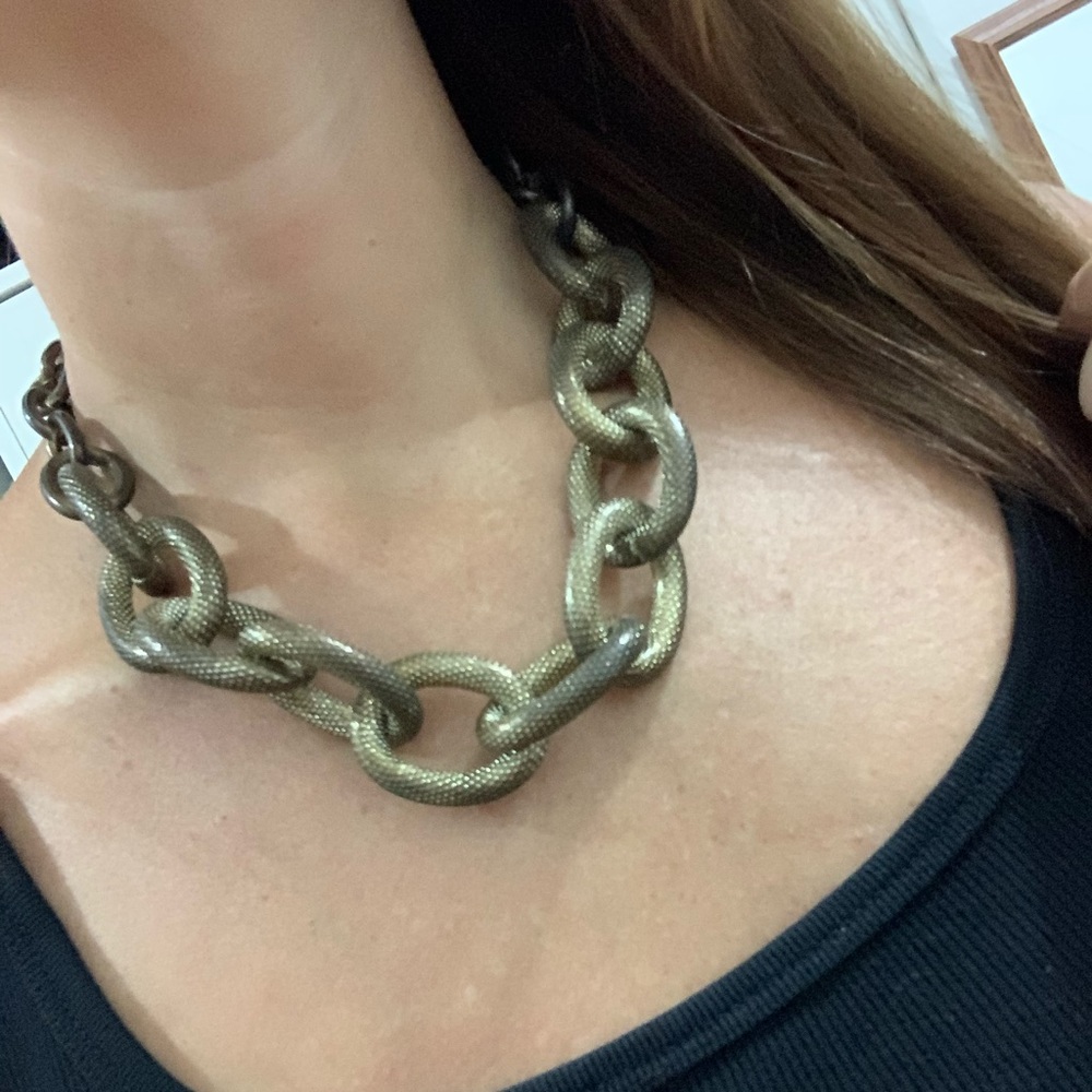 Chain link necklace
